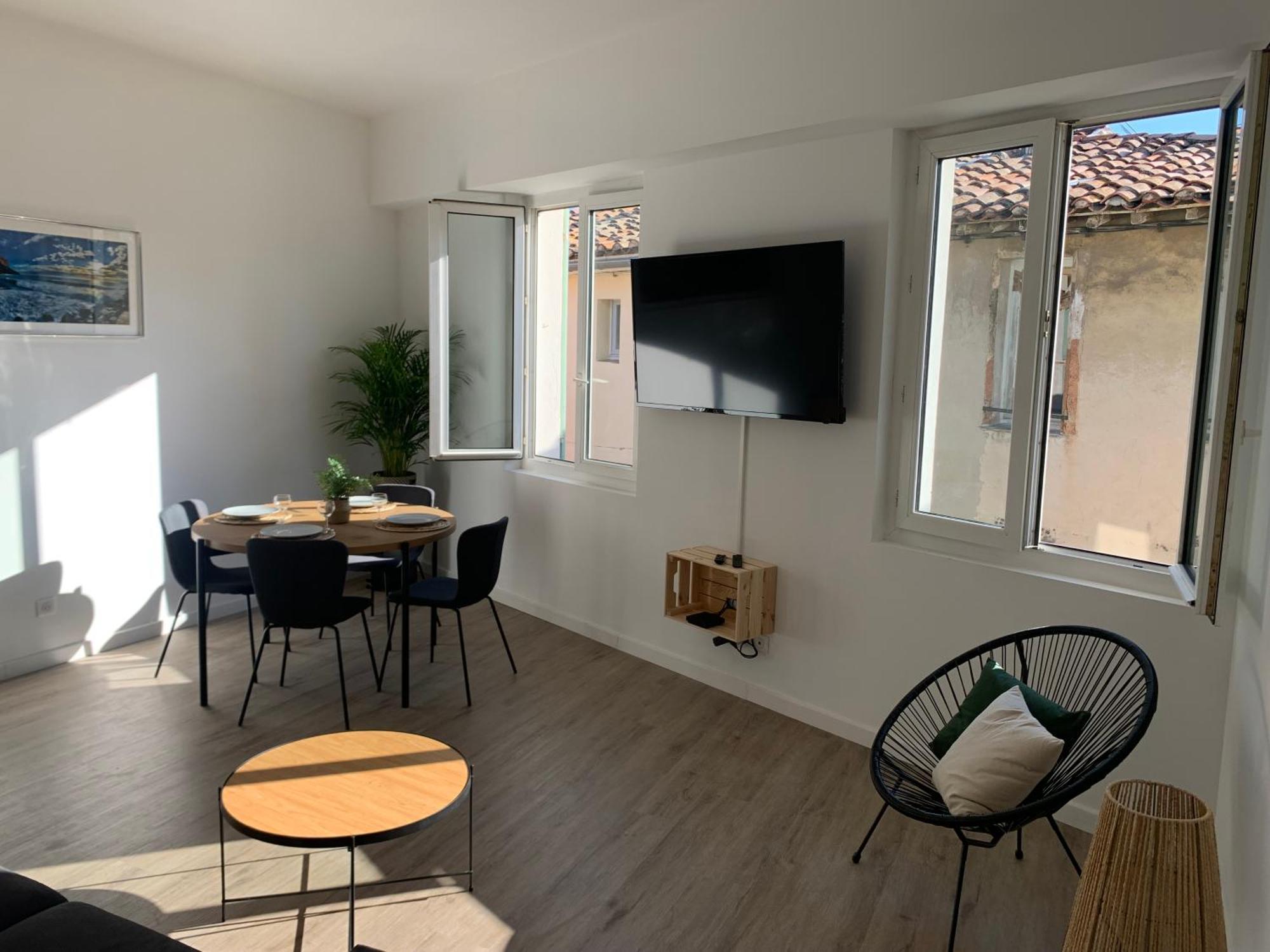 Duplex Au Coeur Du Village De กาซีส์ ภายนอก รูปภาพ